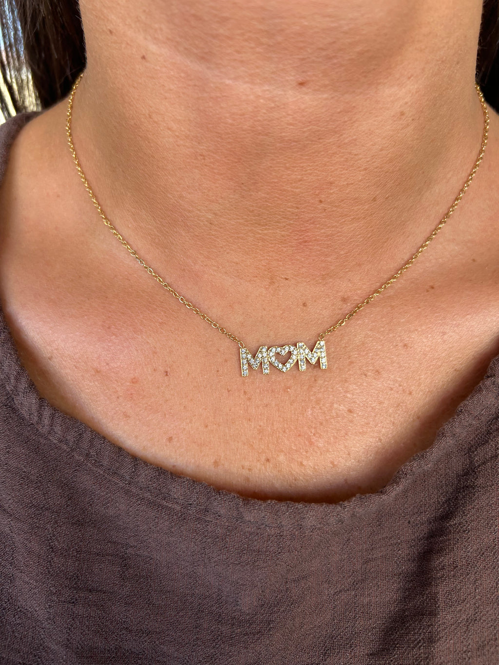 Collana MOM