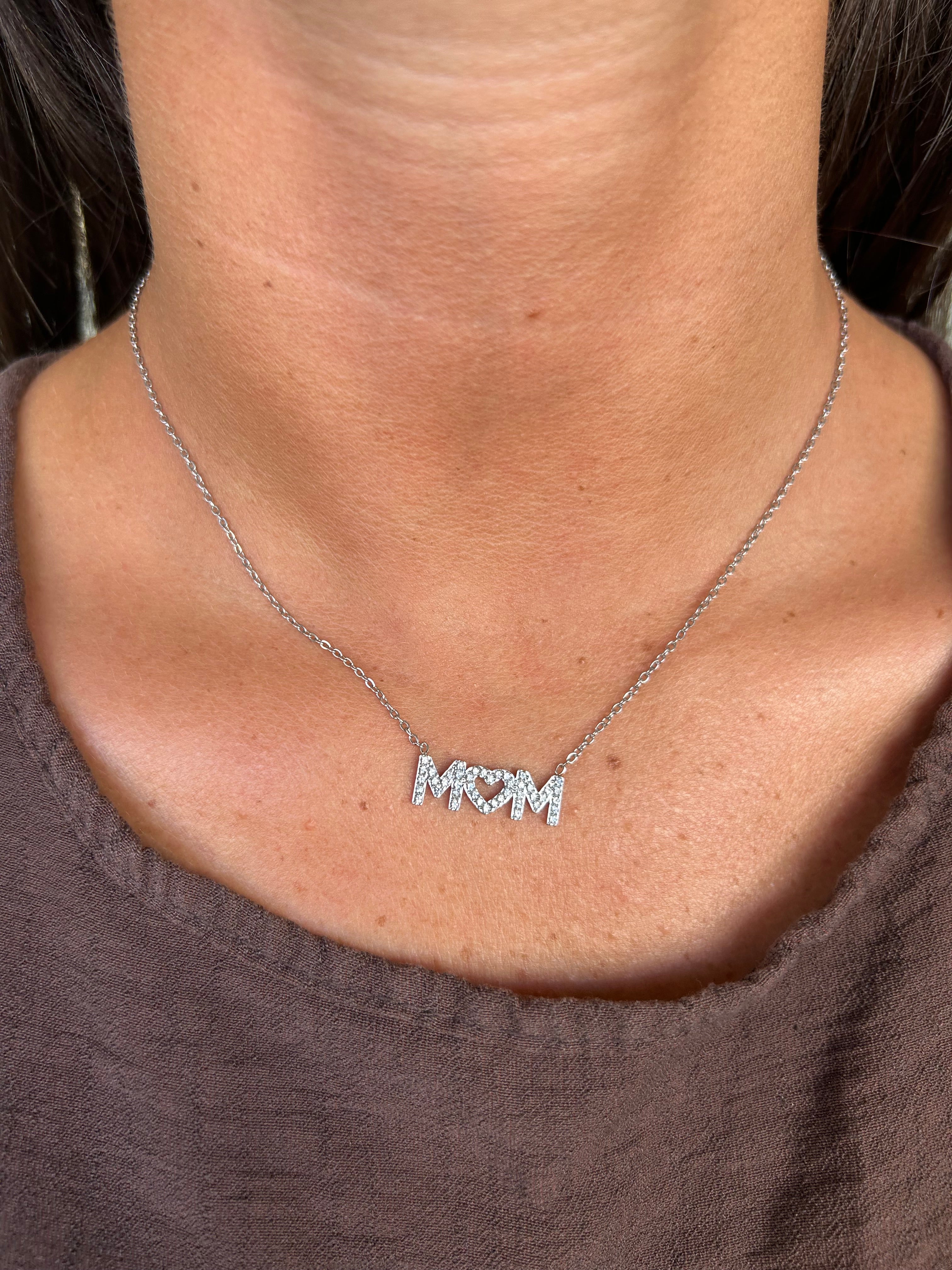 Collana MOM