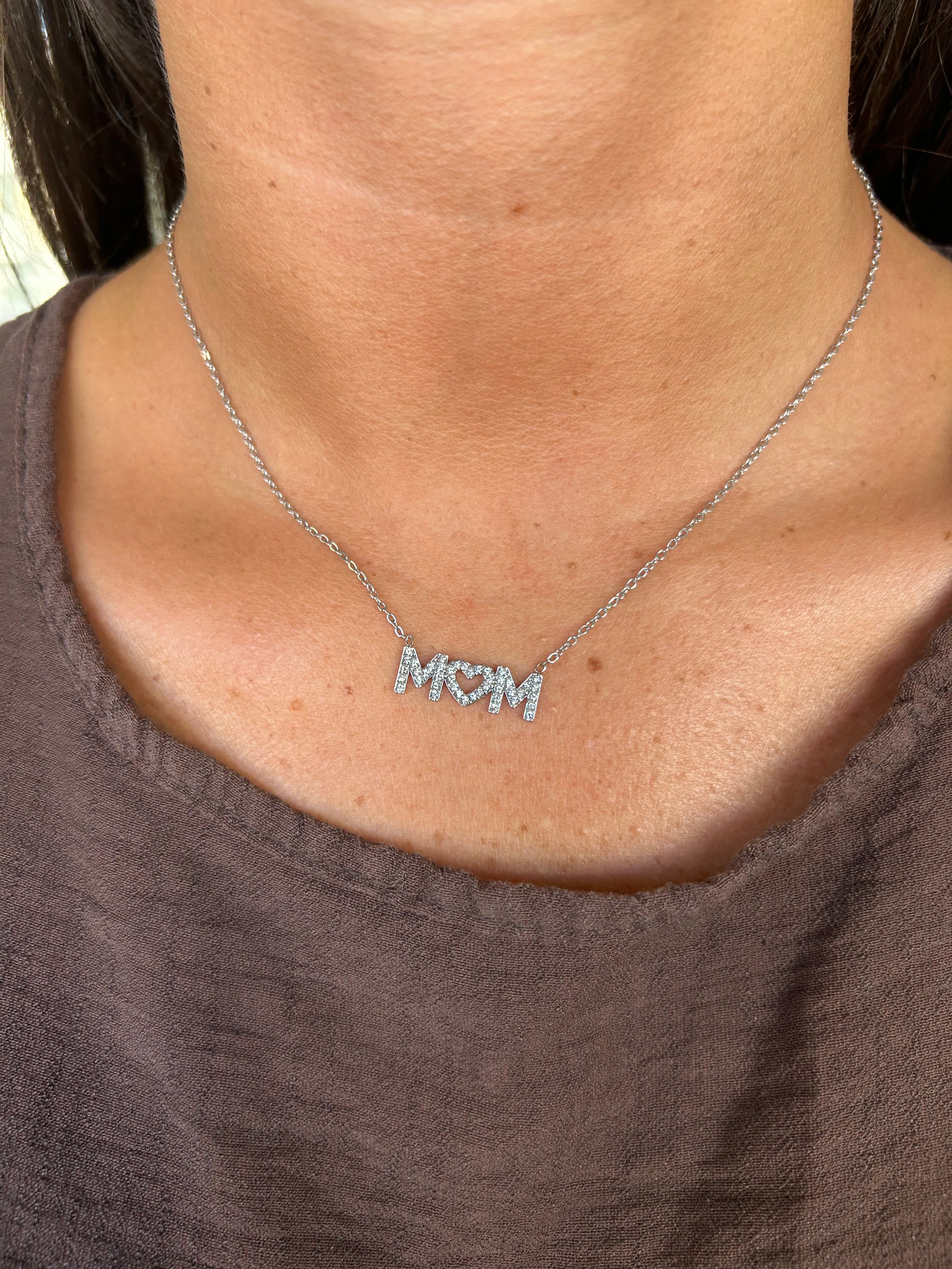 Collana MOM
